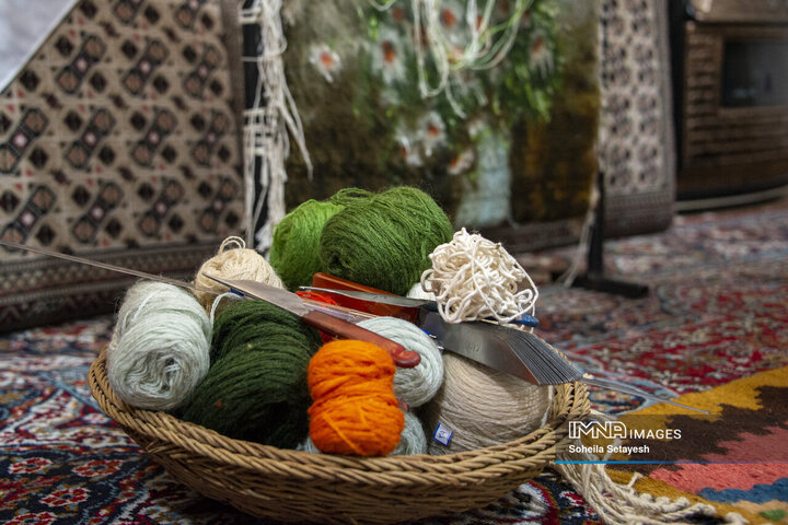کارآفرینی با نقش و نخ