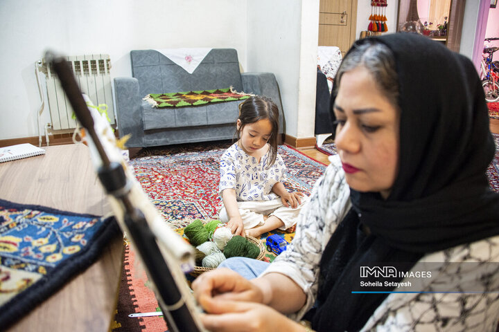 کارآفرینی با نقش و نخ