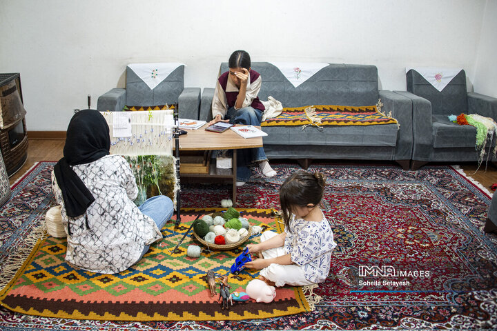کارآفرینی با نقش و نخ