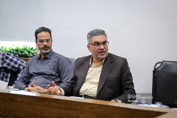 نشست بررسی مطالعات جامع حمل‌ونقل شهر اصفهان
