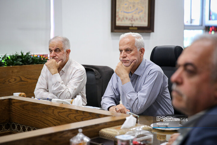 نشست بررسی مطالعات جامع حمل‌ونقل شهر اصفهان