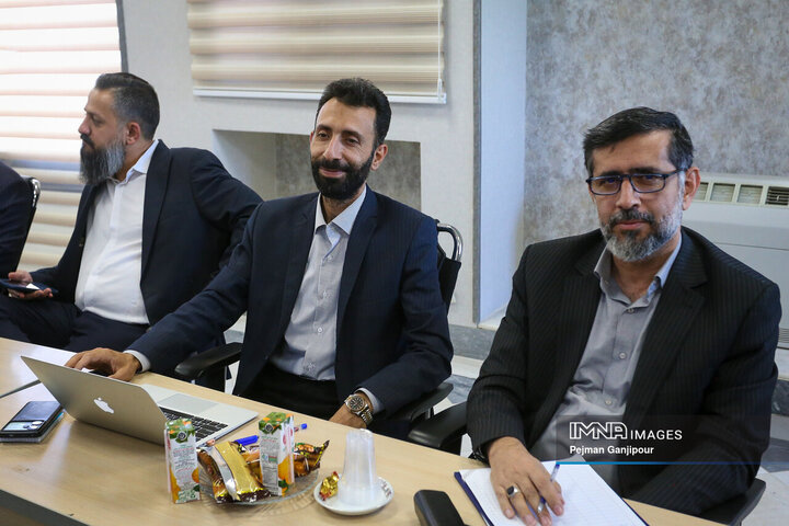جلسه ستاد حمایت از خانواده و جوانی جمعیت استان اصفهان