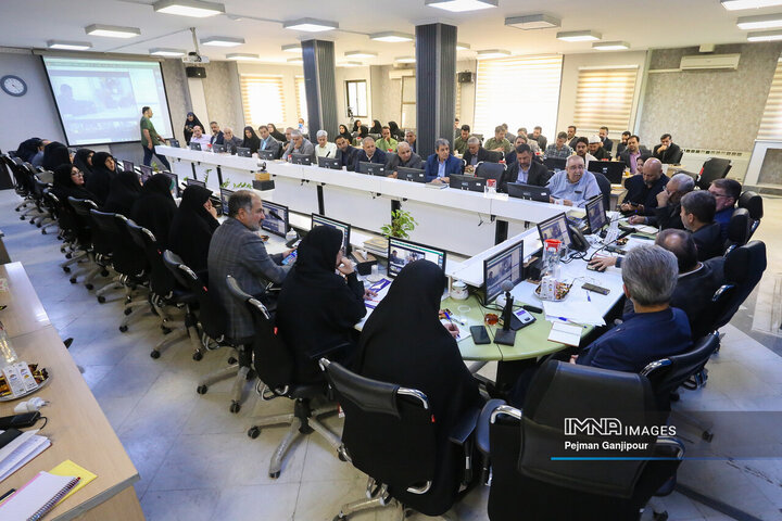 جلسه ستاد حمایت از خانواده و جوانی جمعیت استان اصفهان