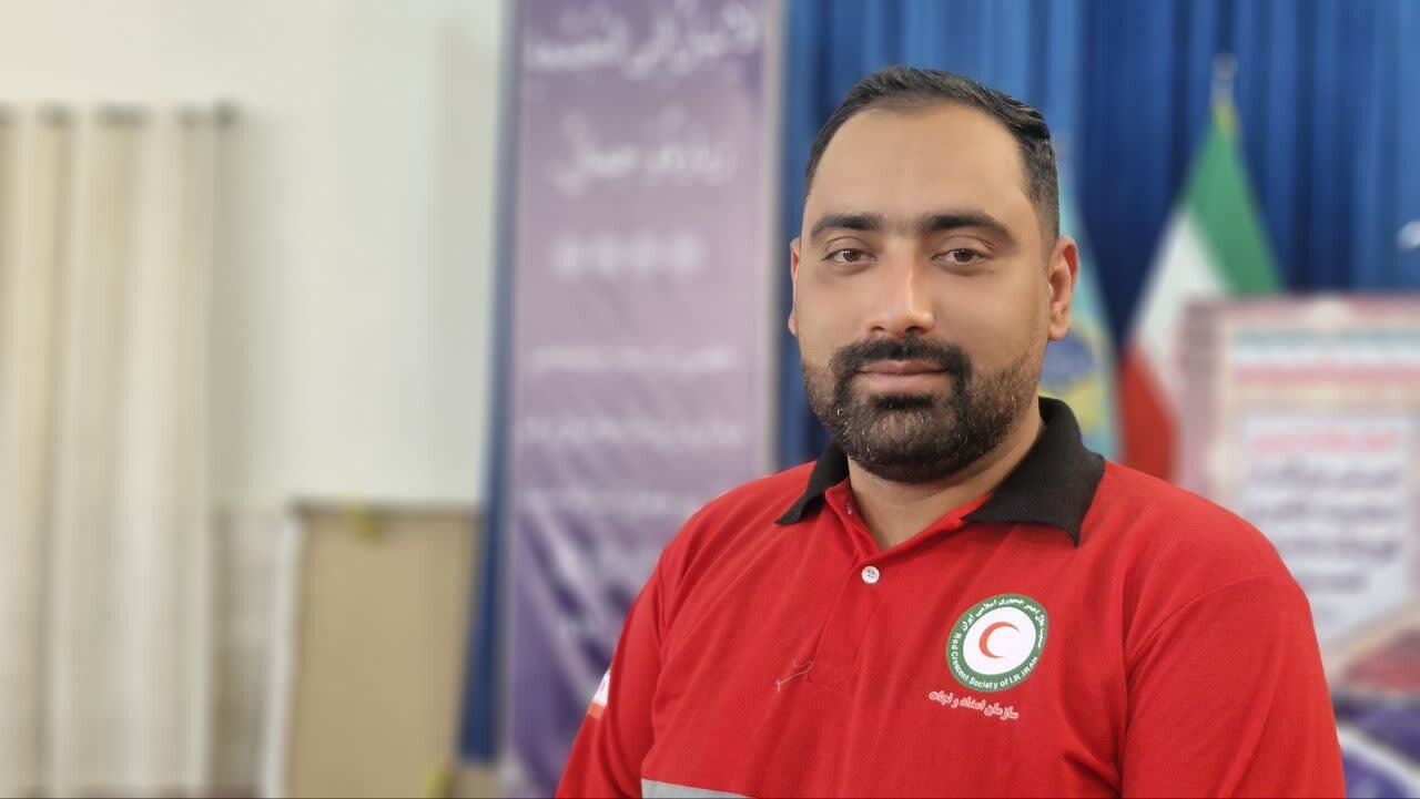 روایت عاشقانه‌های جان‌سوز یک امدادگر در ۴۰ روز ایستادگی