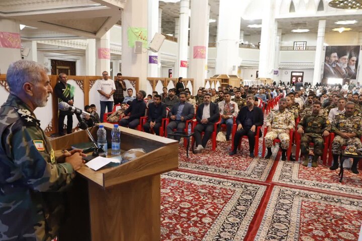 ایران با اتکا به مردم سربلند خواهد ماند/ حضور شهید موسوی مایه انسجام یگان‌ها بود