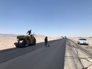 پیشرفت ۴۰ درصدی عملیات بهسازی و روکش آسفالت در کریدور شمال - جنوب استان کرمان