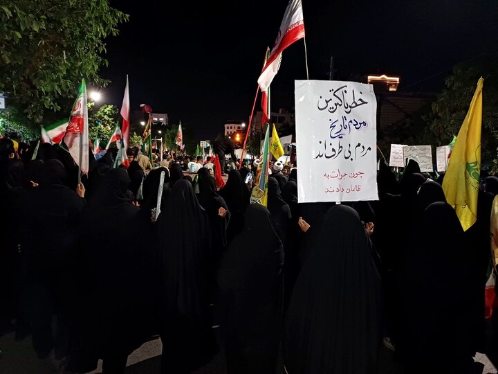 حضور مردم تربت حیدریه در سنگر خیابان در هفتادوپنجمین شب