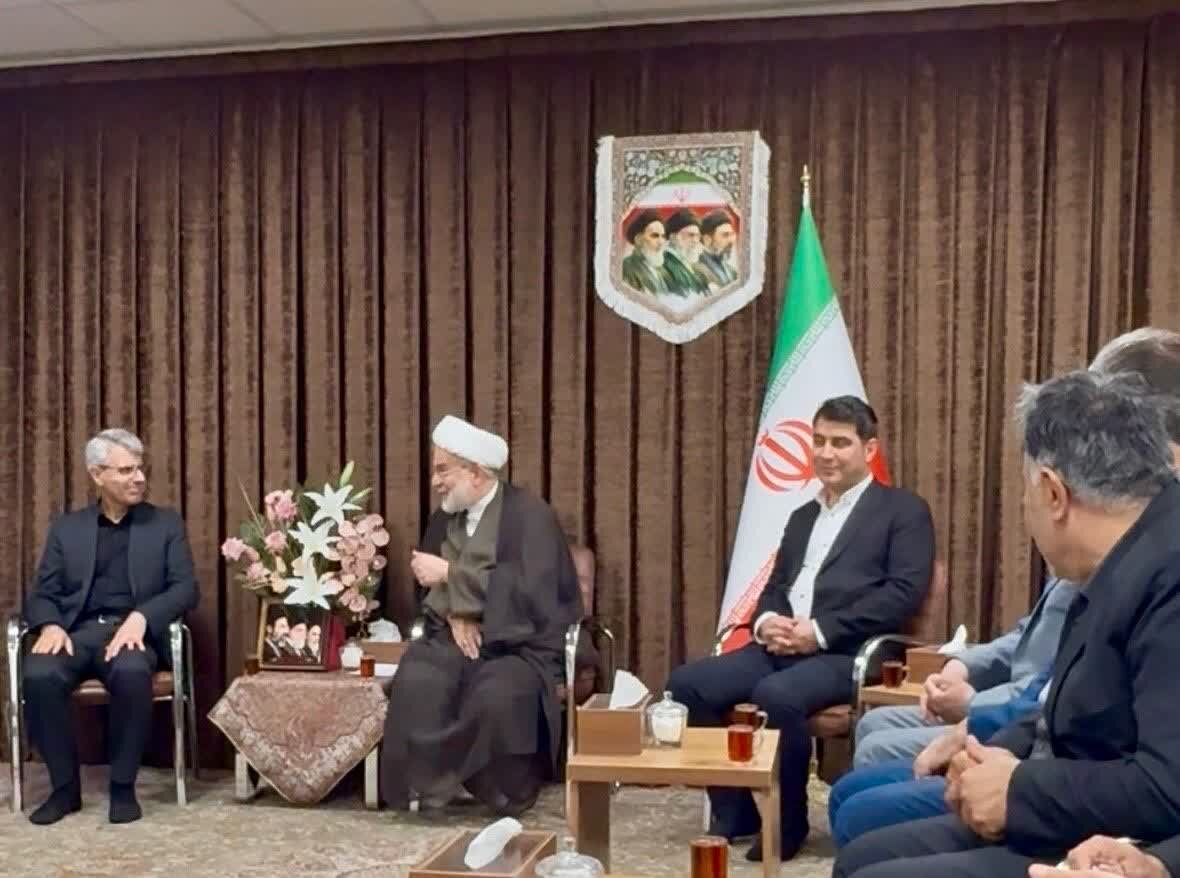 نشست سخنگوی وزارت امور خارجه با استاندار و سایر مسئولان کردستان