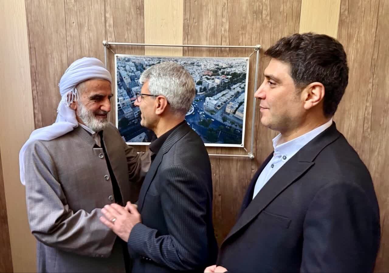 نشست سخنگوی وزارت امور خارجه با استاندار و سایر مسئولان کردستان