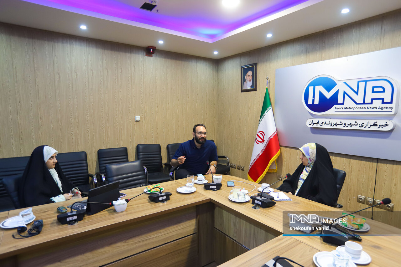 شاهنامه «قرآن عجم» است/ باید با روایت، زبان بیزبانها شویم