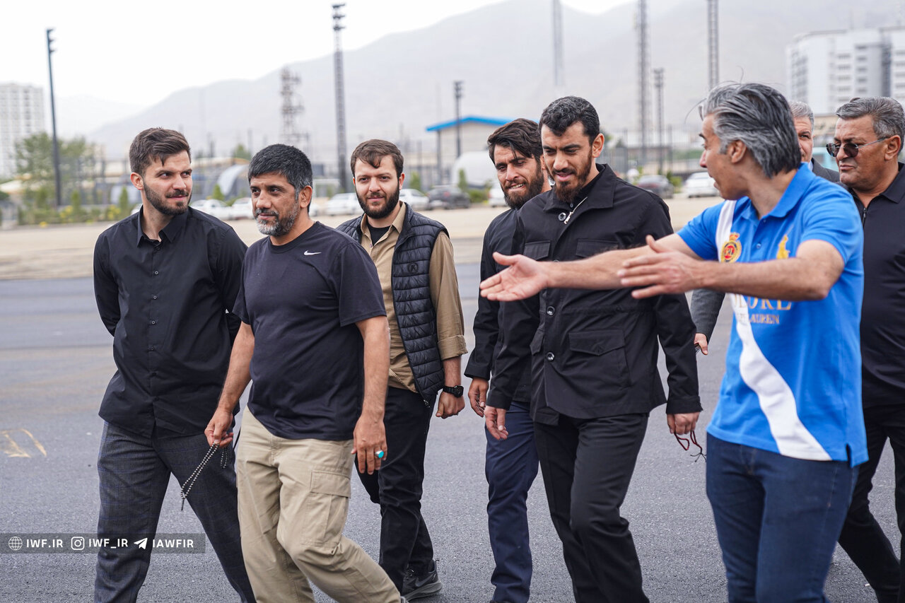 حضور حاج مهدی رسولی و وحید شمسایی در فدراسیون کشتی