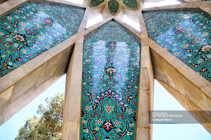 زادروز حکیم نیشابور ; بزرگداشت خیام