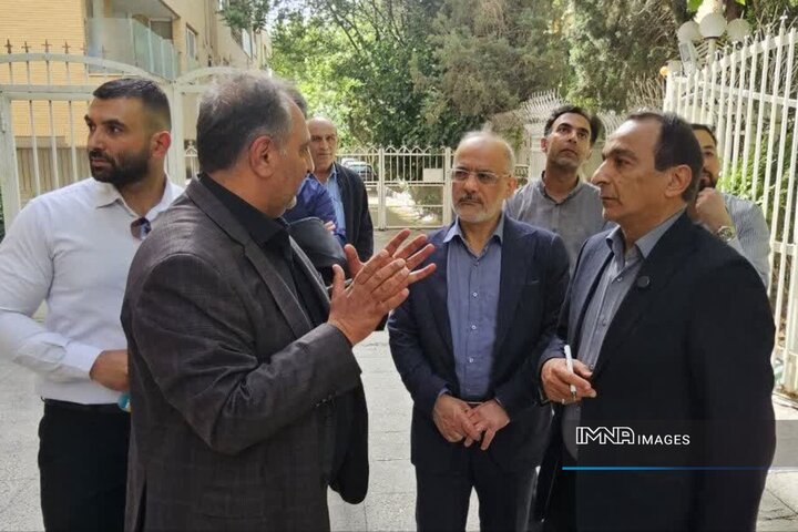 تکمیل فرایند ارزیابی و برآورد خسارت بیش از ۱۶۰۰ منزل مسکونی در منطقه ۴ اصفهان