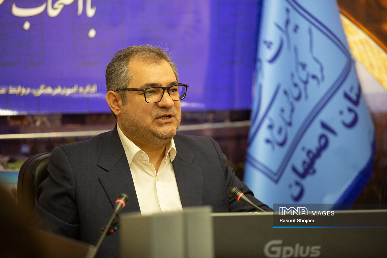 جدال اسکوترها با هویت تاریخی و فرهنگی اصفهان؛ نوآوری در حملونقل یا تهدید ایمنی؟