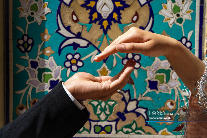 پیوند آسمانی ۳۲ زوج جوان در حرم شاهچراغ