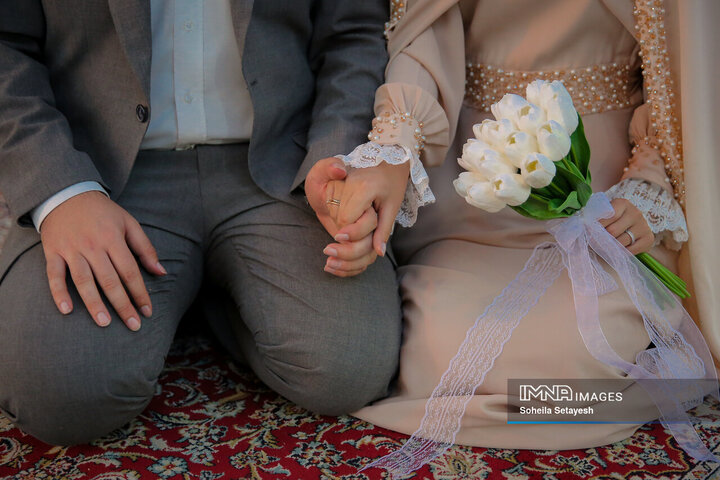 پیوند آسمانی ۳۲ زوج جوان در حرم شاهچراغ