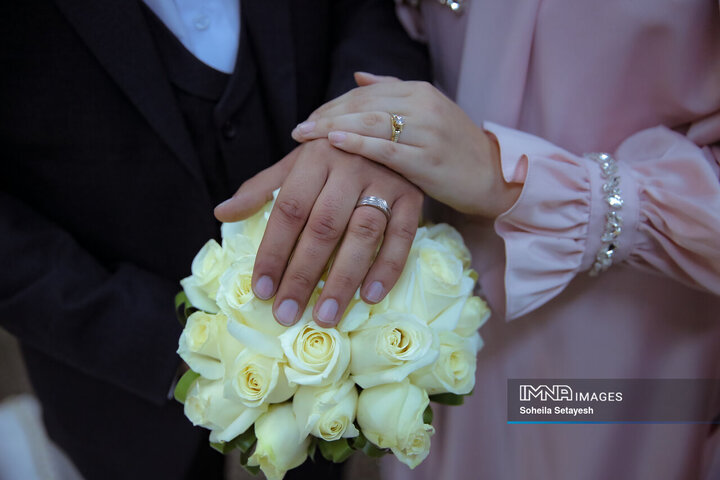 پیوند آسمانی ۳۲ زوج جوان در حرم شاهچراغ