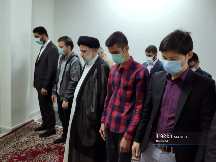 صرف افطار در خوابگاه دانشجویی دانشگاه خوارزمی کرج