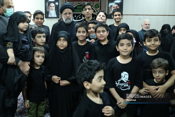 دیدار با جمعی از خانواده شهدای دفاع مقدس و مدافع حرم