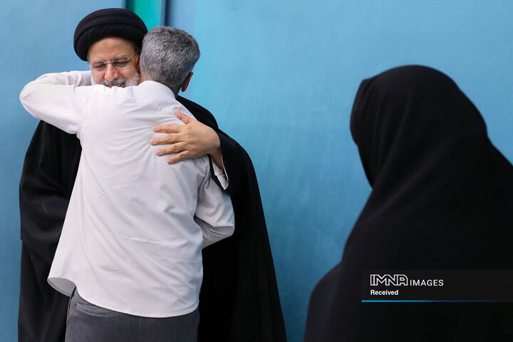 نشست رمضانی با جمعی از نوجوانان