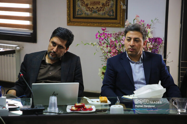 جلسه نایب‌رئیس شورای شهر اصفهان و مسئولان شهرک علمی و تحقیقاتی