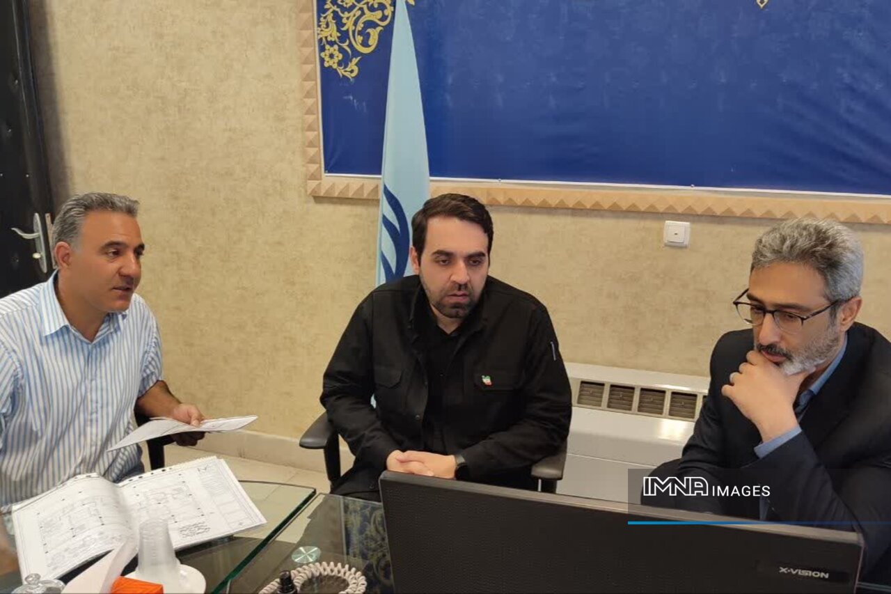 بررسی ۱۱ پرونده در دومین جلسه کمیته نظارتی شورای شهر در منطقه ۱۳ اصفهان
