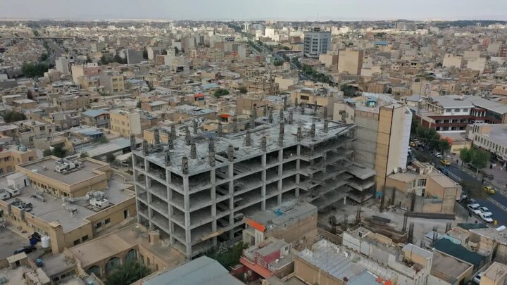 پارکینگ طبقاتی خیابان امام خمینی (ره) در ایستگاه پایانی؛ بهره‌برداری تا دو ماه آینده
