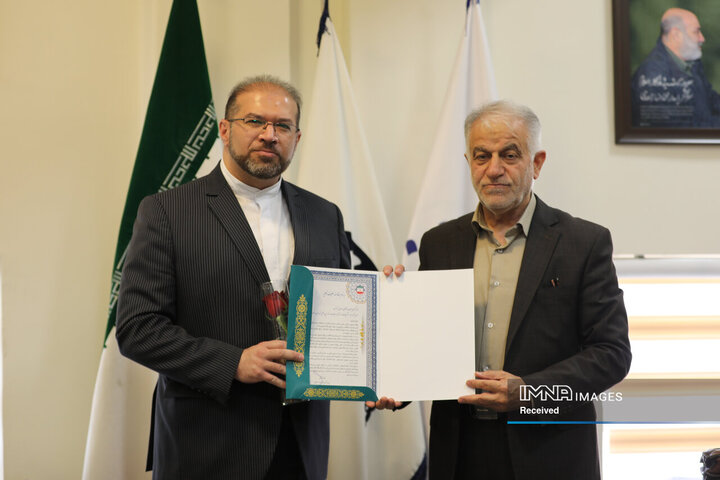 تقدیر رئیس شورای شهر اصفهان از مدیرکل ارتباطات و امور بین‌الملل شهرداری اصفهان