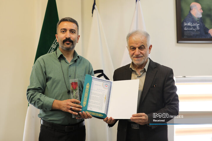 تقدیر رئیس شورای شهر اصفهان از مدیرکل ارتباطات و امور بین‌الملل شهرداری اصفهان