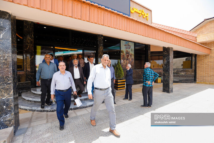 تور گردشگری بازنشستگان شهرداری اصفهان