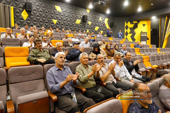 تور گردشگری بازنشستگان شهرداری اصفهان