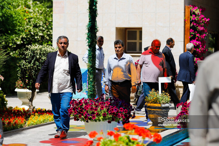 تور گردشگری بازنشستگان شهرداری اصفهان
