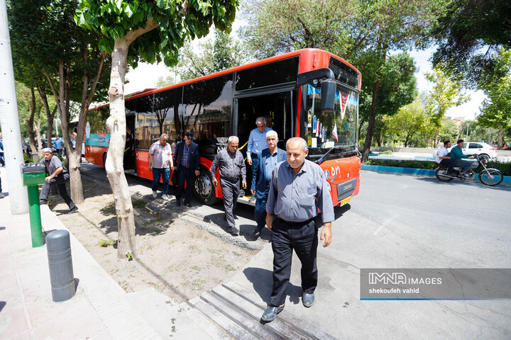 تور گردشگری بازنشستگان شهرداری اصفهان