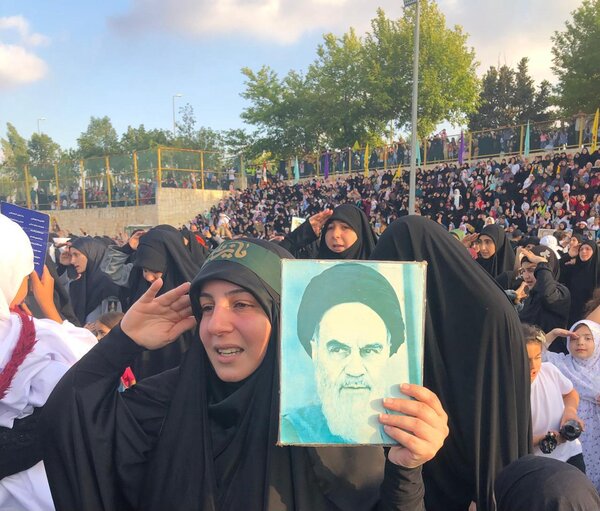 نحن خُمینیون! | دختری که مرکاوا را به زانو درآورد
