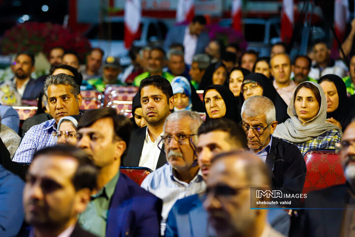 آیین بهره برداری از باغ بزرگ تندرستی در محور شرقی اصفهان
