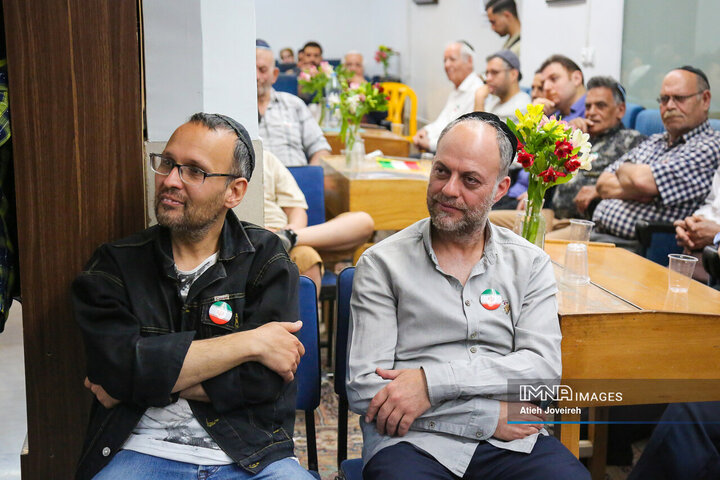 آیین یادبود رهبر شهید و بیعت کلیمیان اصفهان با رهبر جدید انقلاب