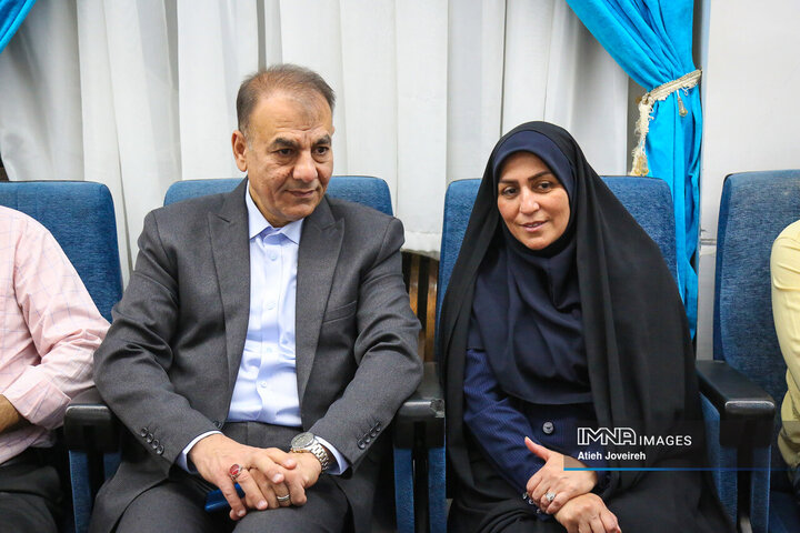 آیین یادبود رهبر شهید و بیعت کلیمیان اصفهان با رهبر جدید انقلاب