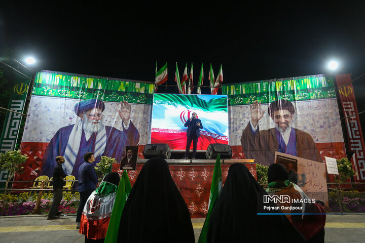 حضور معاون اجرایی دولت شهید رئیسی در هشتادودومین شب حضور مردم اصفهان در خیابان