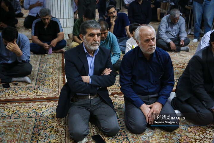 حضور معاون اجرایی دولت شهید رئیسی در هشتادودومین شب حضور مردم اصفهان در خیابان