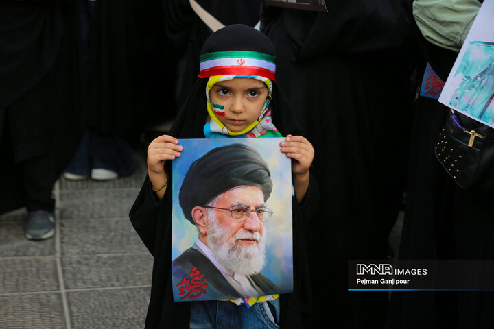 اجتماع بانوان اصفهانی در دومین سالگرد شهادت آیت‌الله رئیسی