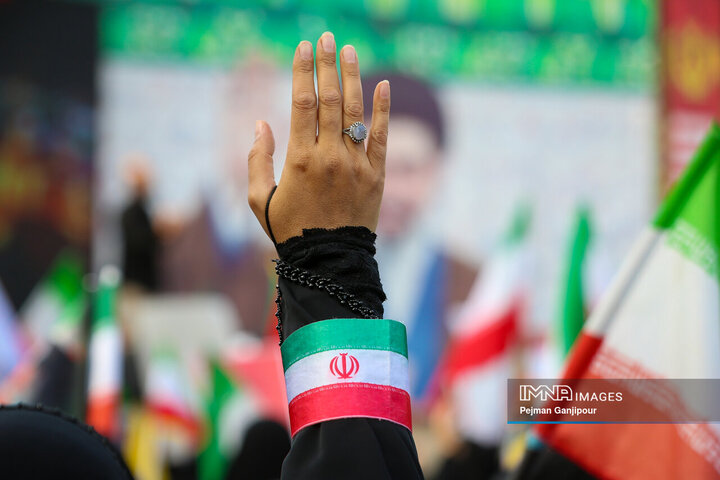 اجتماع بانوان اصفهانی در دومین سالگرد شهادت آیت‌الله رئیسی