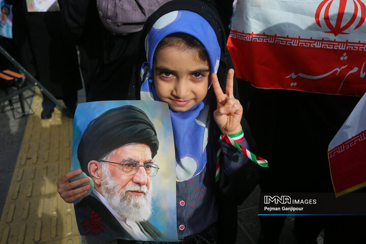 اجتماع بانوان اصفهانی در دومین سالگرد شهادت آیت‌الله رئیسی