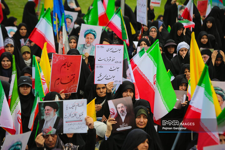 اجتماع بانوان اصفهانی در دومین سالگرد شهادت آیت‌الله رئیسی