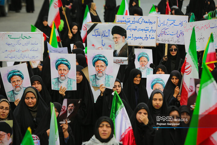 اجتماع بانوان اصفهانی در دومین سالگرد شهادت آیت‌الله رئیسی