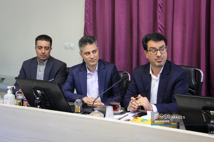 مجمع مدیران ارشد استان اصفهان