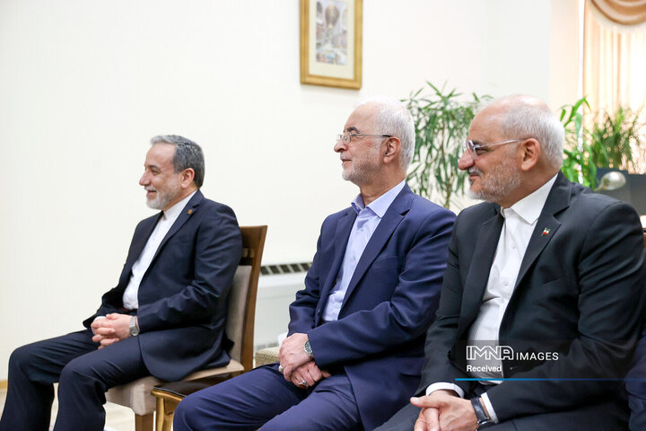 دیدار فرمانده ارتش پاکستان با رئیس‌جمهور