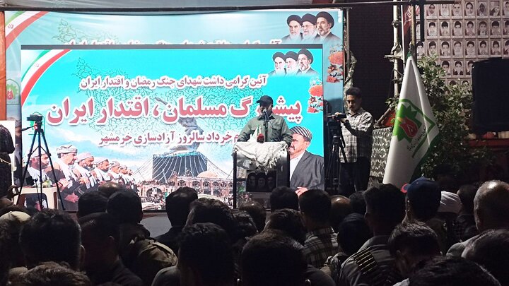 وحدت و انسجام مردم رمز موفقیت و تداوم انقلاب اسلامی است