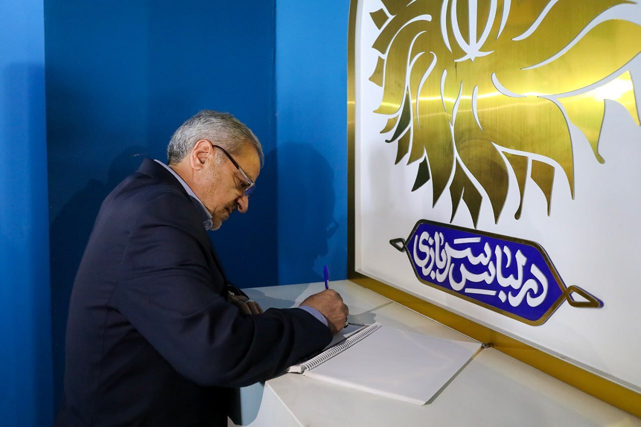 تدوین کتب درسی سال ۱۴۰۶ با رویکرد شناخت رهبر شهید انقلاب