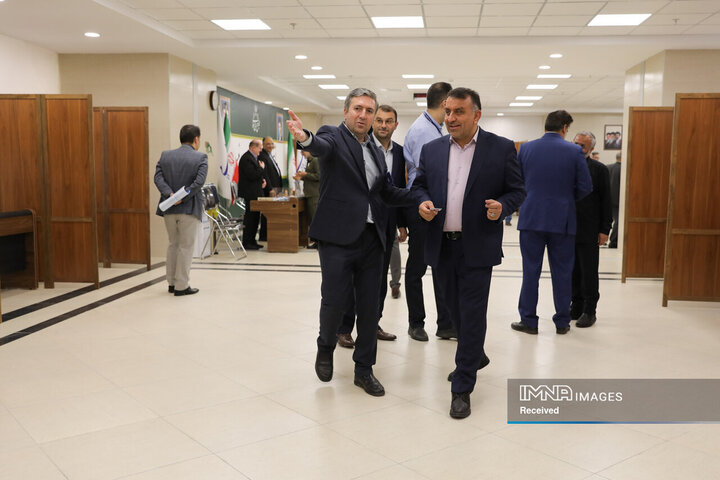 انتخابات هیئت رئیسه اجلاسیه سوم دوازدهمین دوره مجلس شورای اسلامی