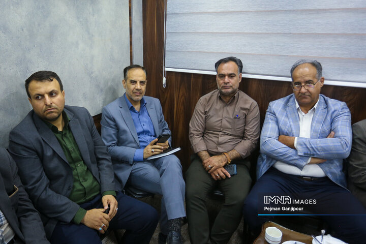 تکریم و معارفه سرپرست امور اجرایی ترافیک و سرپرست سازمان مدیریت حمل‌و‌نقل بار شهرداری اصفهان
